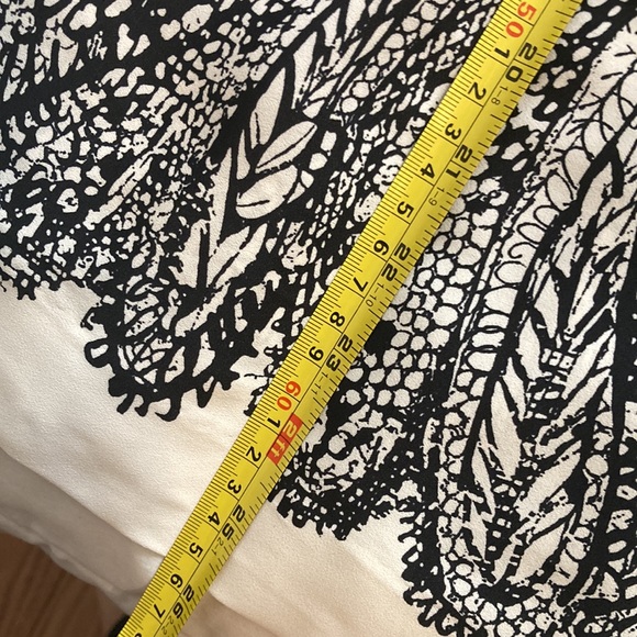 NWT Nine West Wild Plum Blazer, Size 8. Shell included. - Picture 15 of 15